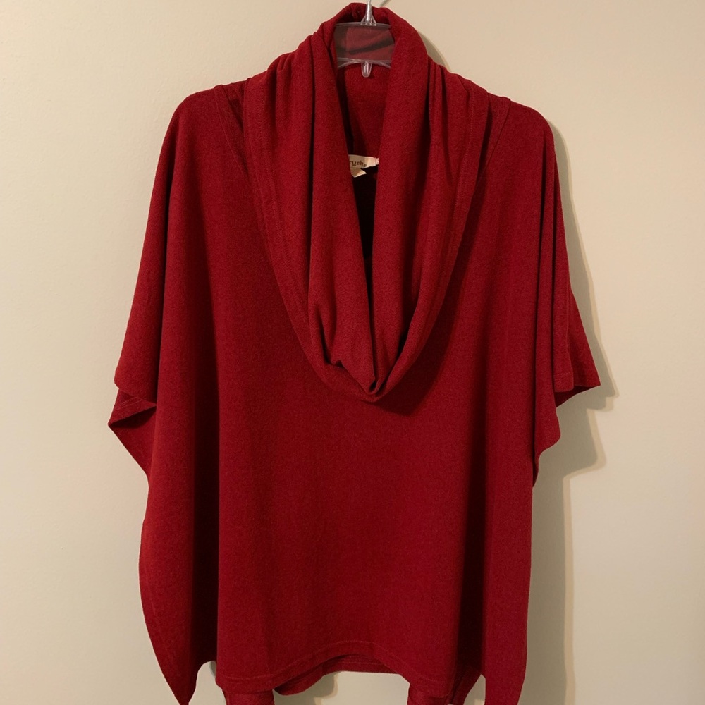 Poncho by ARYEH size Large